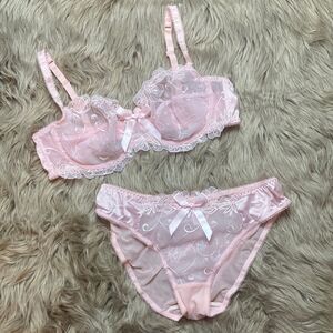 Woman Temptation 2-Piece Set Lace Embroidered Underwire Bra & Panty- Lingerie